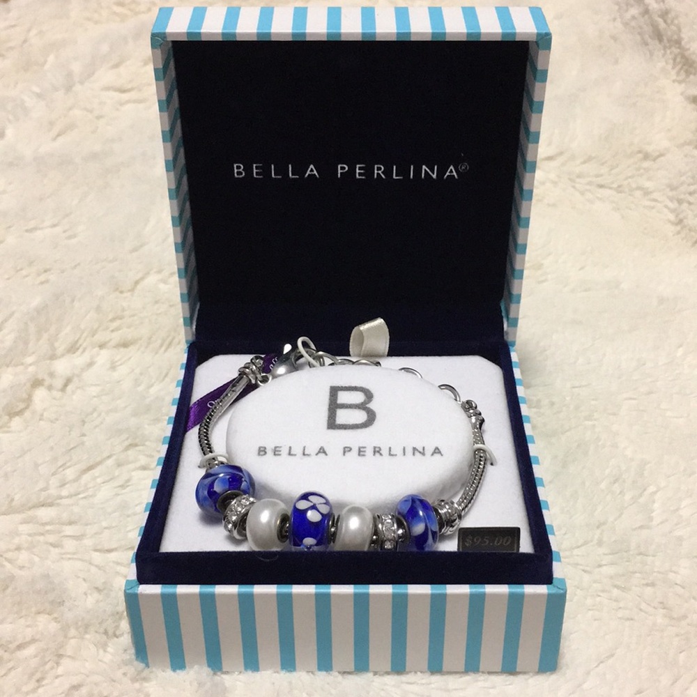 Bella Perlina charms bracelet